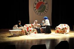 AKMEK Drama Kursiyerleri Tiyatro Gösterisi
